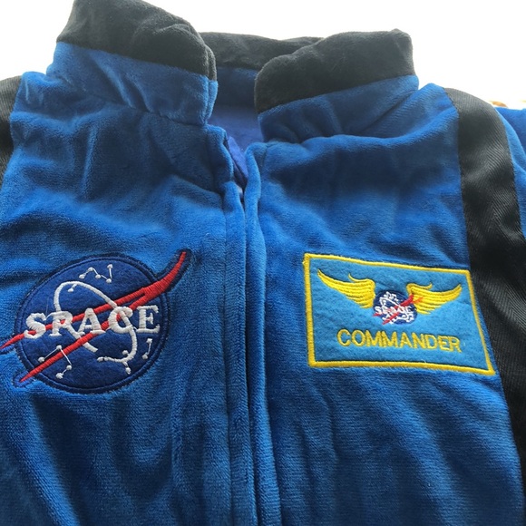 Space suit - Picture 5 of 11